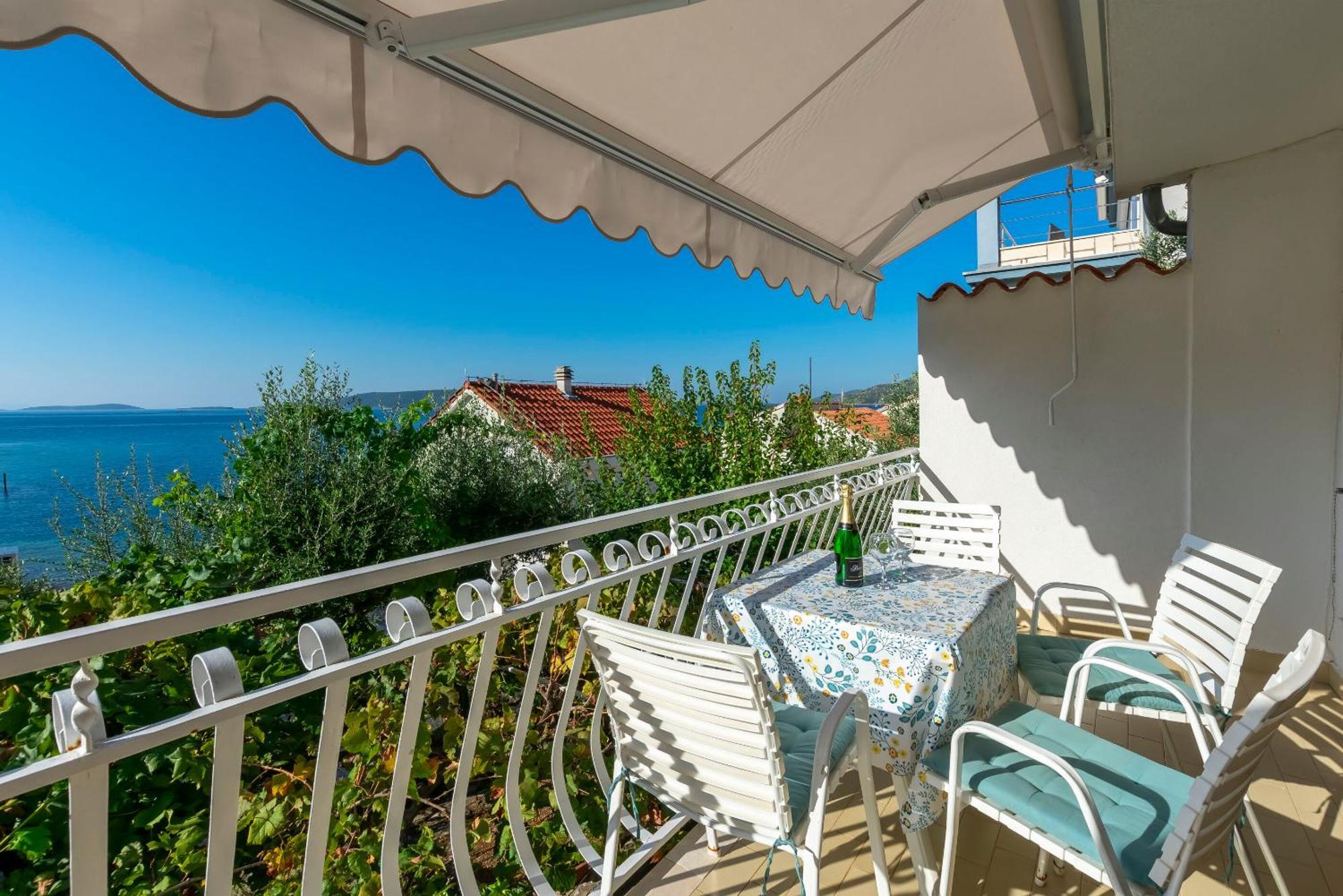 Apartments Marija Donji Okrug  Extérieur photo